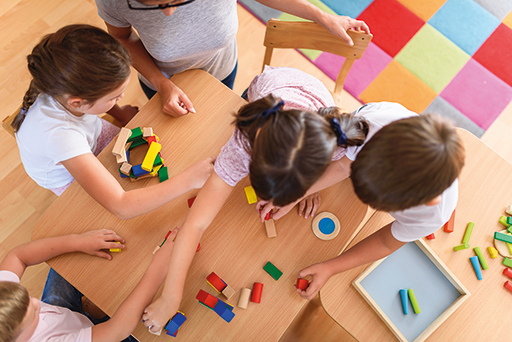 Petite enfance CCAS AdobeStock
