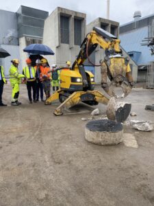 Démolition de la cheminée de la chaufferie de Planoise