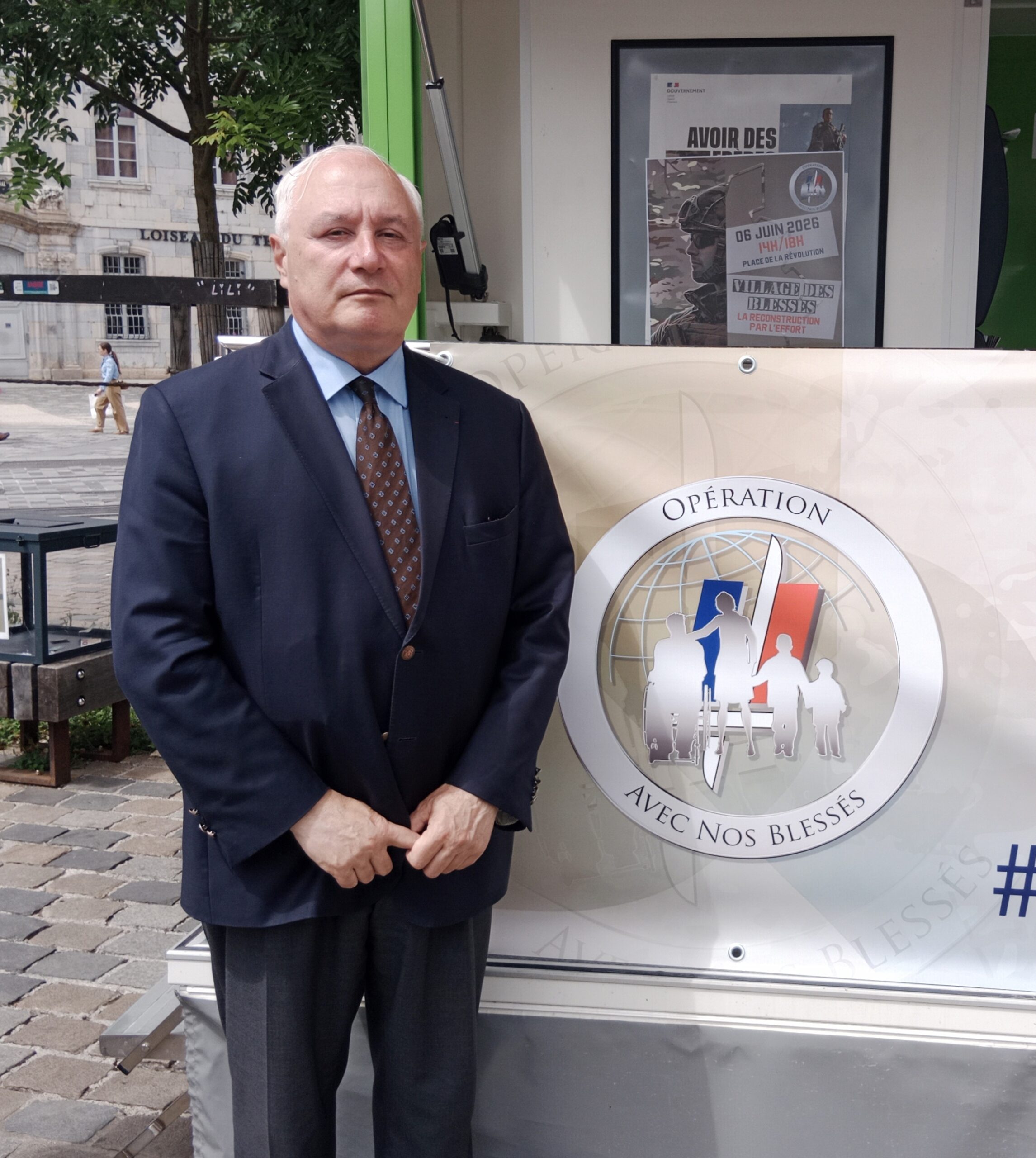 Collecte Terre Fraternité-ADO, soldats et stands d’information