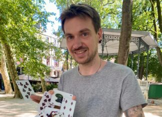 Invité de la semaine. Cyril Thomas, un enseignant-chercheur et magicien, remporte un prestigieux prix