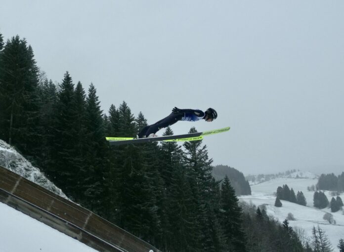 Sauteur athlète FESA 2025 Chaux Neuve