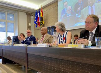 Besançon. Un conseil municipal de rentrée aux airs de grandes premières