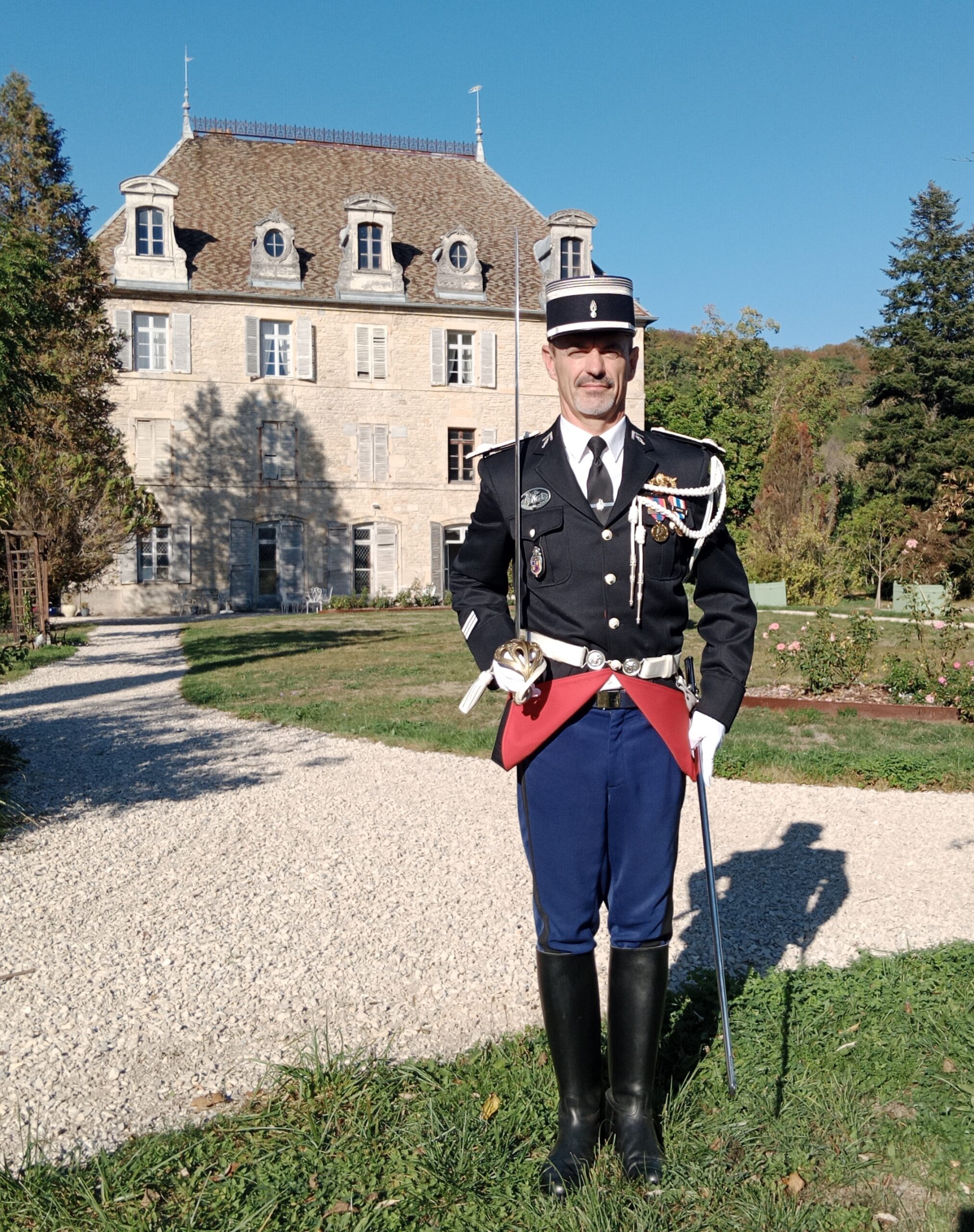 Officier de gendarmerie lors de la cérémonie dans le Doubs